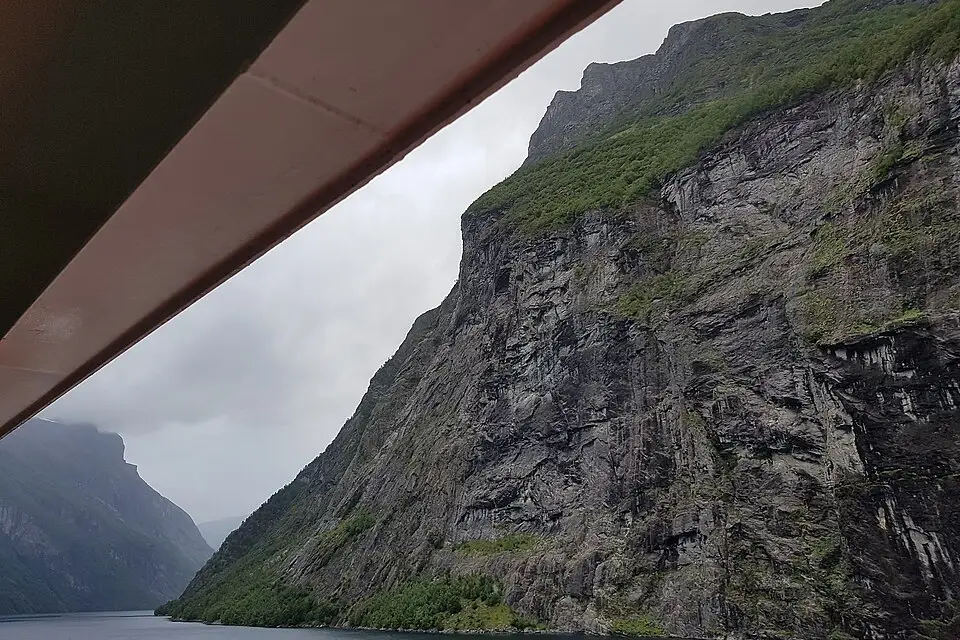 Landschaft und Sehenswürdigkeiten in Norwegische Fjorde für Busreise Norwegische Fjorde Angebote vergleichen – Reiseguide