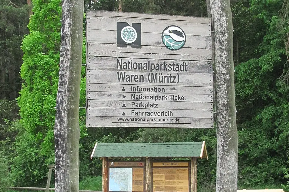 Stimmungsvolle Reiseansicht aus Mecklenburgischen Seenplatte für Busreise Mecklenburgische Seenplatte 7 Tage – ehrlich eingeordnet