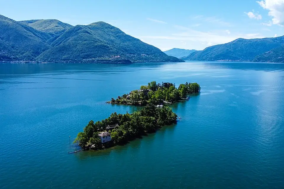 Stimmungsvolle Reiseansicht aus Tessin für Busreise Tessin mit wenig Gehstrecke – Dauer & Komfort