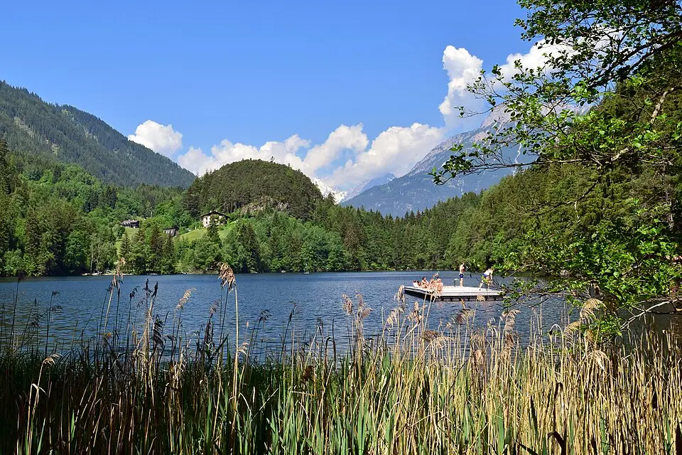 Authentischer Reisemoment in Tirol – passend zu Busreise Tirol 10 Tage – Dauer & Komfort