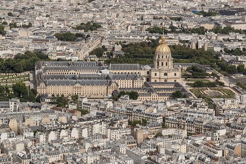 Landschaft und Sehenswürdigkeiten in Paris für Busreise Paris mit viel Freizeit – Dauer & Komfort