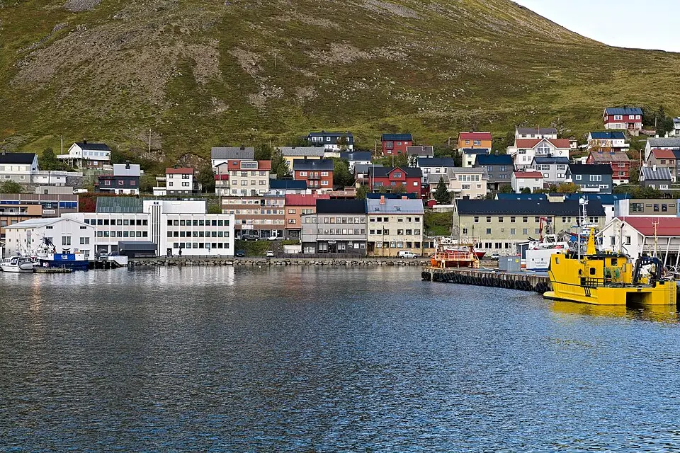 Authentischer Reisemoment in Nordkap – passend zu Busreise Nordkap mit Rollator – ehrlich eingeordnet