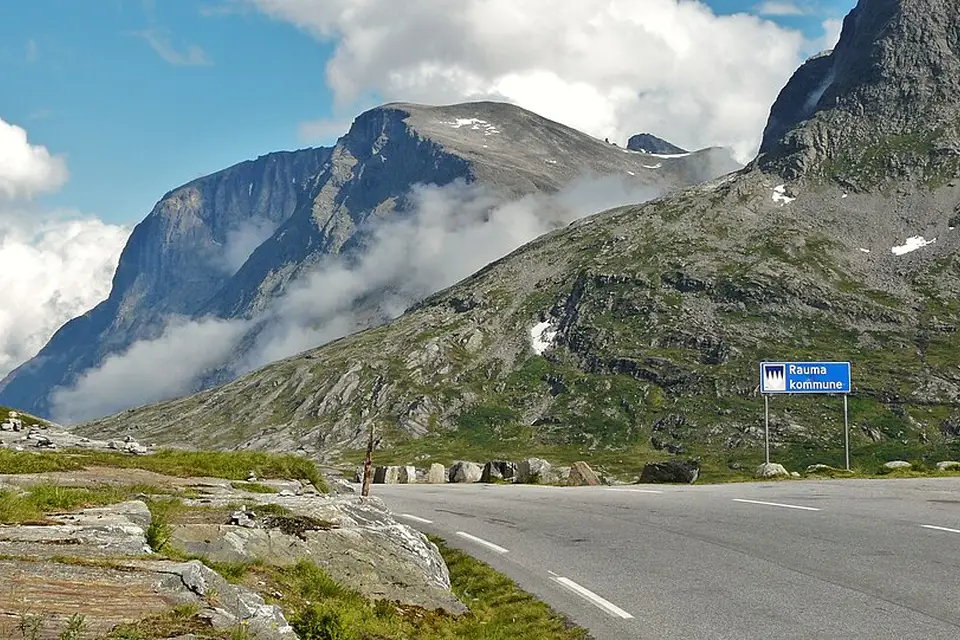 Authentischer Reisemoment in Norwegische Fjorde – passend zu Busreise Norwegische Fjorde für Paare – Reiseguide