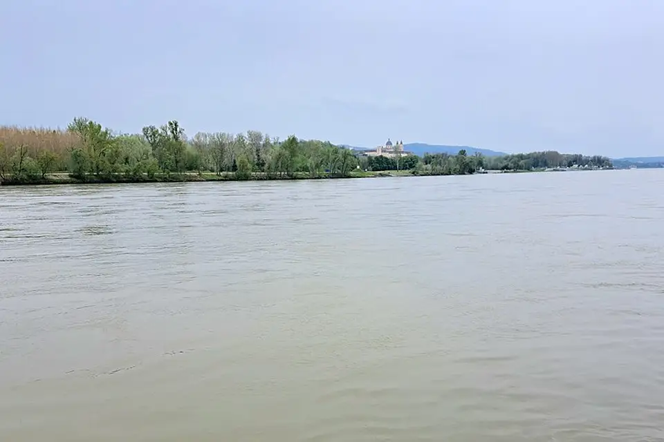 Landschaft und Sehenswürdigkeiten in Wachau für Busreise Wachau mit Reiseleitung – Dauer & Komfort