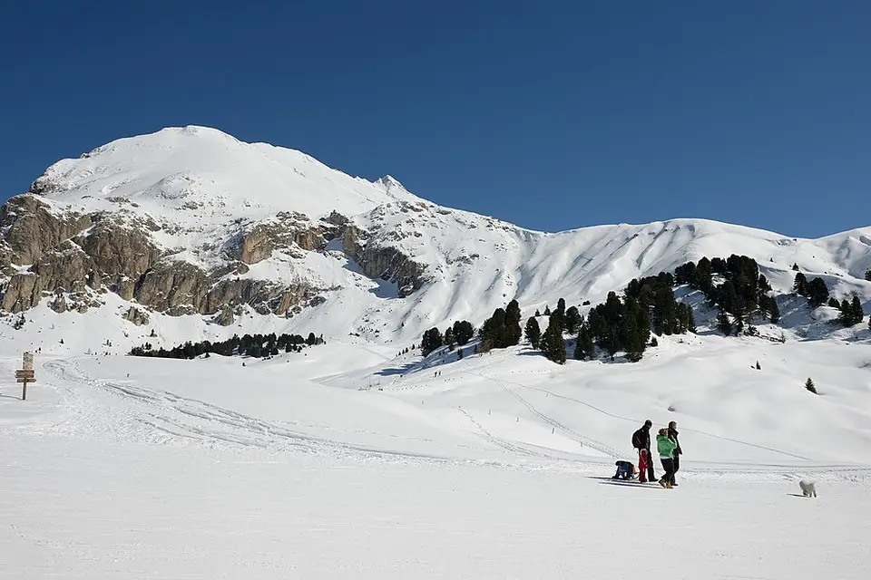 Stimmungsvolle Reiseansicht aus Südtirol für Busreise Südtirol 7 Tage – Reisecheck