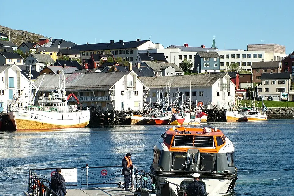 Landschaft und Sehenswürdigkeiten in Nordkap für Busreise Nordkap in kleiner Gruppe – Tipps zur Auswahl