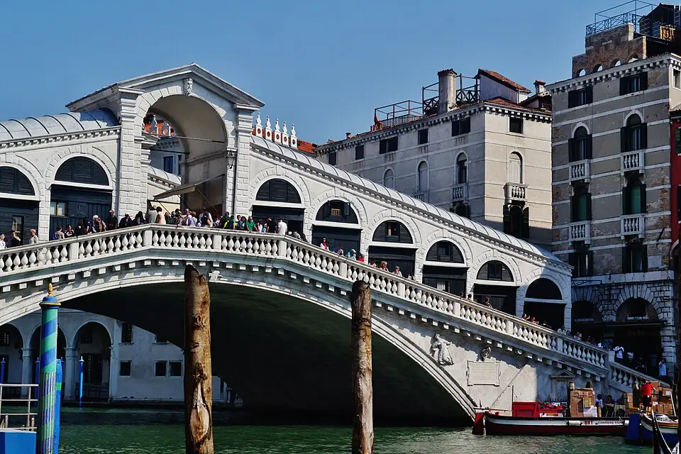 Stimmungsvolle Reiseansicht aus Venedig für Busreise Venedig übers Wochenende – Reiseguide