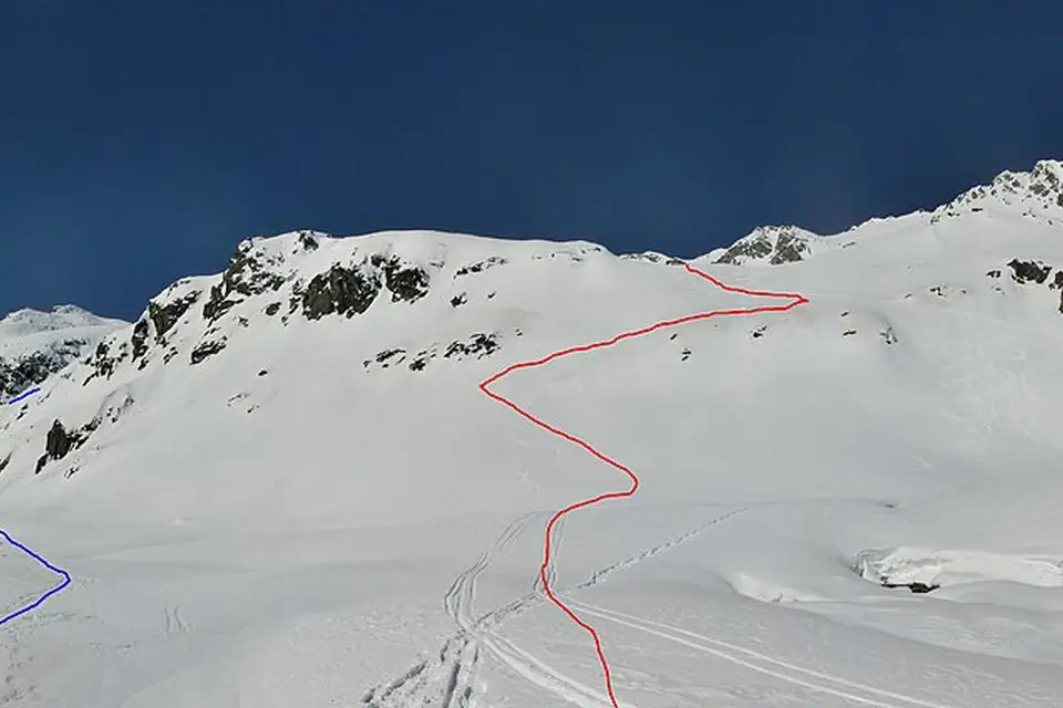Stimmungsvolle Reiseansicht aus Engadin für Premium Busreise Engadin – Reiseguide