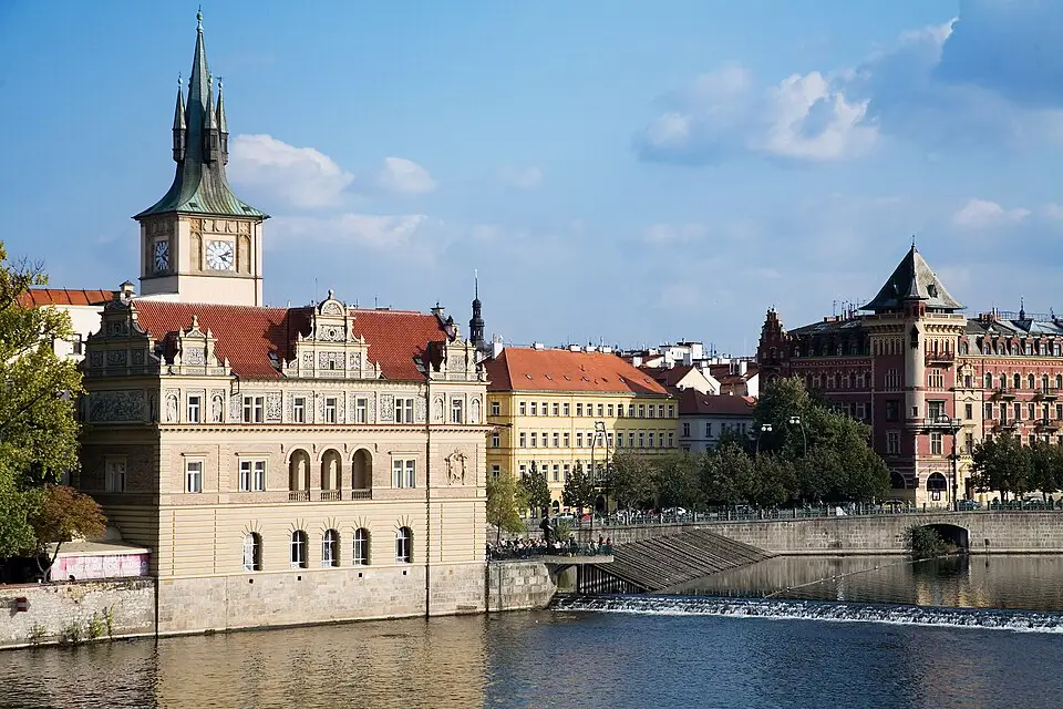 Authentischer Reisemoment in Prag – passend zu Wellnessreise Prag mit dem Bus – Route & Leistungen