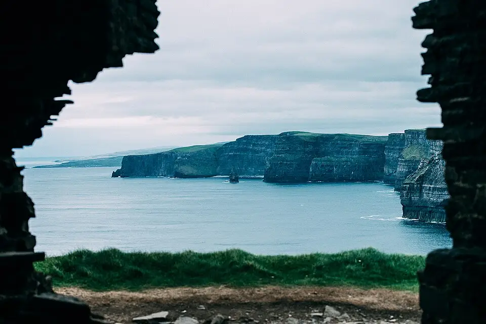 Landschaft und Sehenswürdigkeiten in Irland für Busreise Irland mit Schifffahrt – Reiseguide