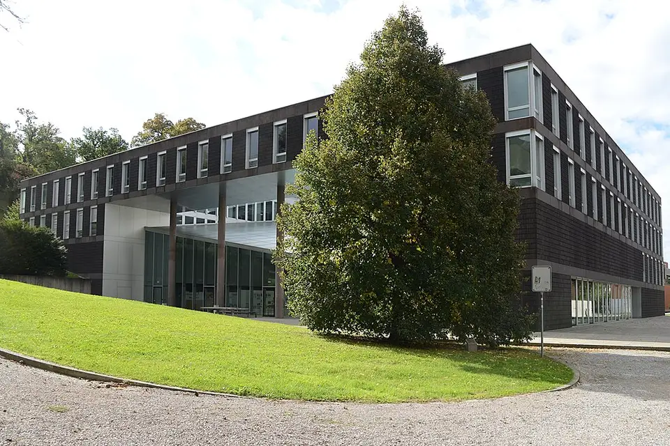 Authentischer Reisemoment in Tessin – passend zu Busreise Tessin für Paare – Reisecheck
