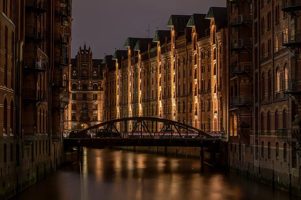 Landschaft und Sehenswürdigkeiten in Hamburg für Busreise Hamburg ab NRW – Reisecheck