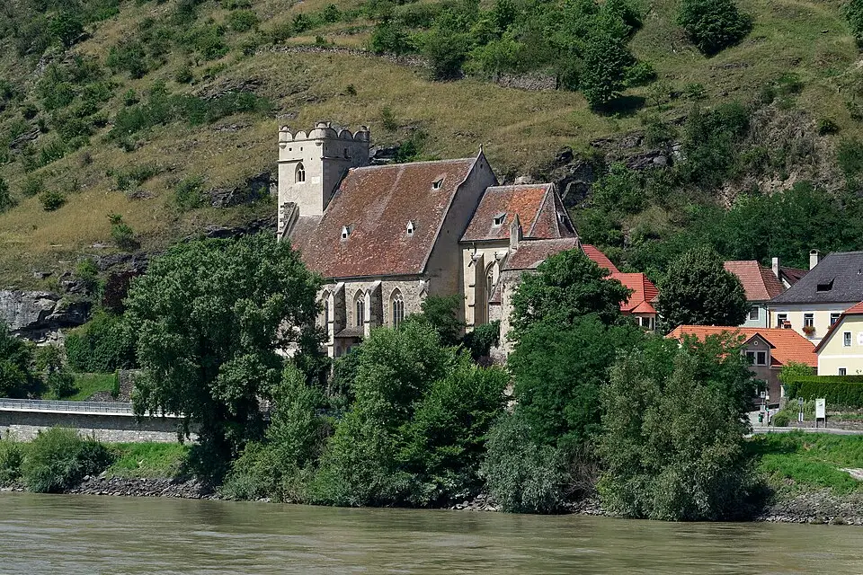 Stimmungsvolle Reiseansicht aus Wachau für Busreise Wachau für Alleinreisende – ehrlich eingeordnet