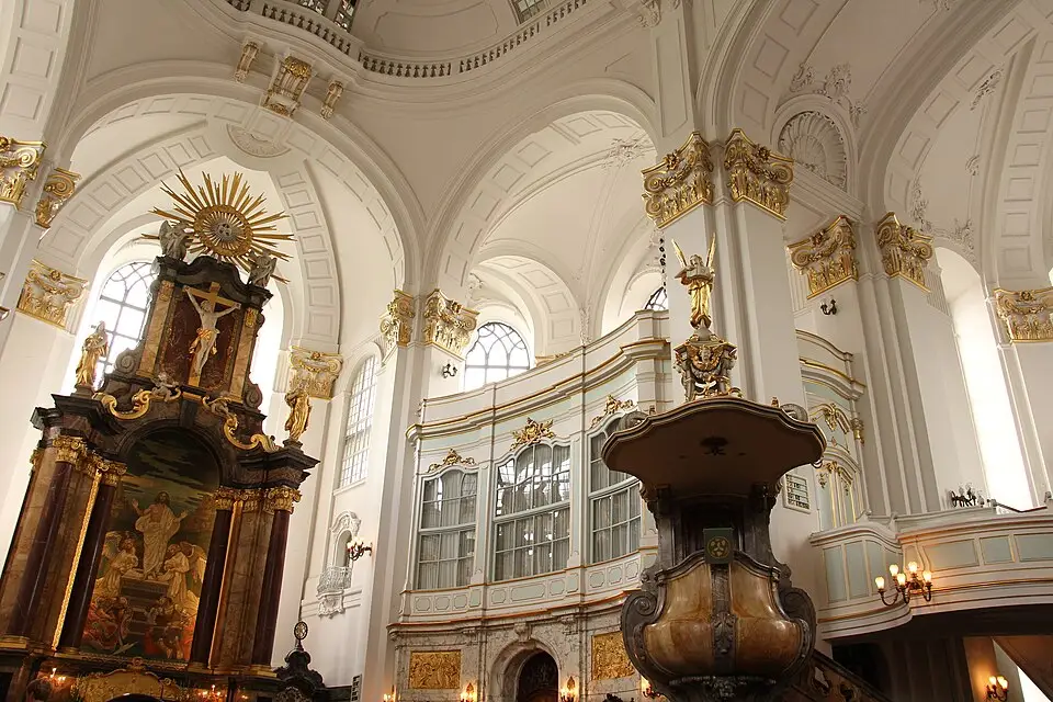 Authentischer Reisemoment in Hamburg – passend zu Naturreise Hamburg mit dem Bus – Reisecheck