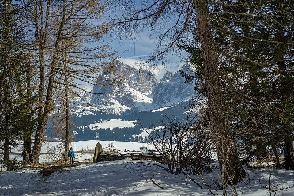 Stimmungsvolle Reiseansicht aus Südtirol für Busreise Südtirol mit viel Freizeit – Dauer & Komfort