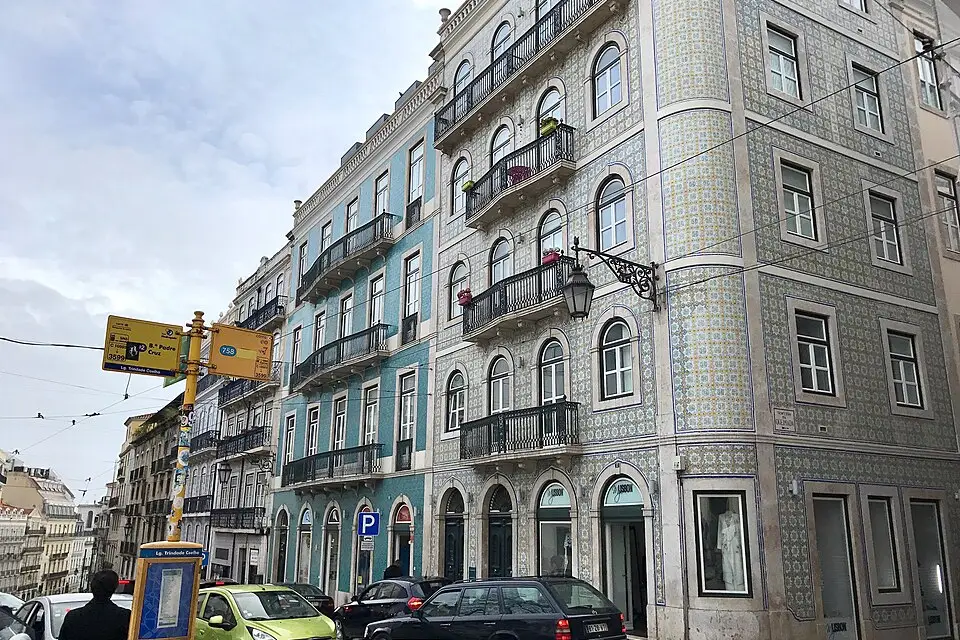Authentischer Reisemoment in Portugal Rundreise – passend zu Busreise Portugal mit Panoramabahn – Tipps zur Auswahl