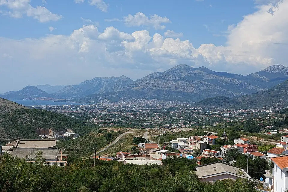 Authentischer Reisemoment in Montenegro – passend zu Busreise Montenegro ab NRW – Tipps zur Auswahl