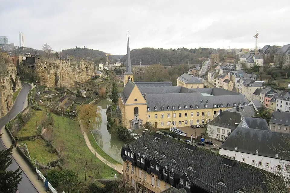 Authentischer Reisemoment in Luxemburg – passend zu Busreise Luxemburg mit Rollator – ehrlich eingeordnet