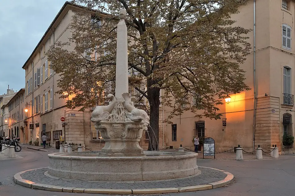 Landschaft und Sehenswürdigkeiten in Provence für Busreise Provence für Paare – Reiseguide