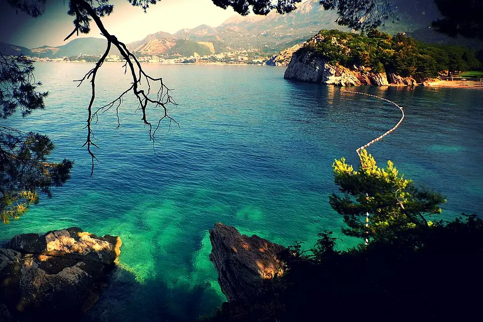 Authentischer Reisemoment in Montenegro – passend zu Busreise Montenegro ab München – Reiseguide