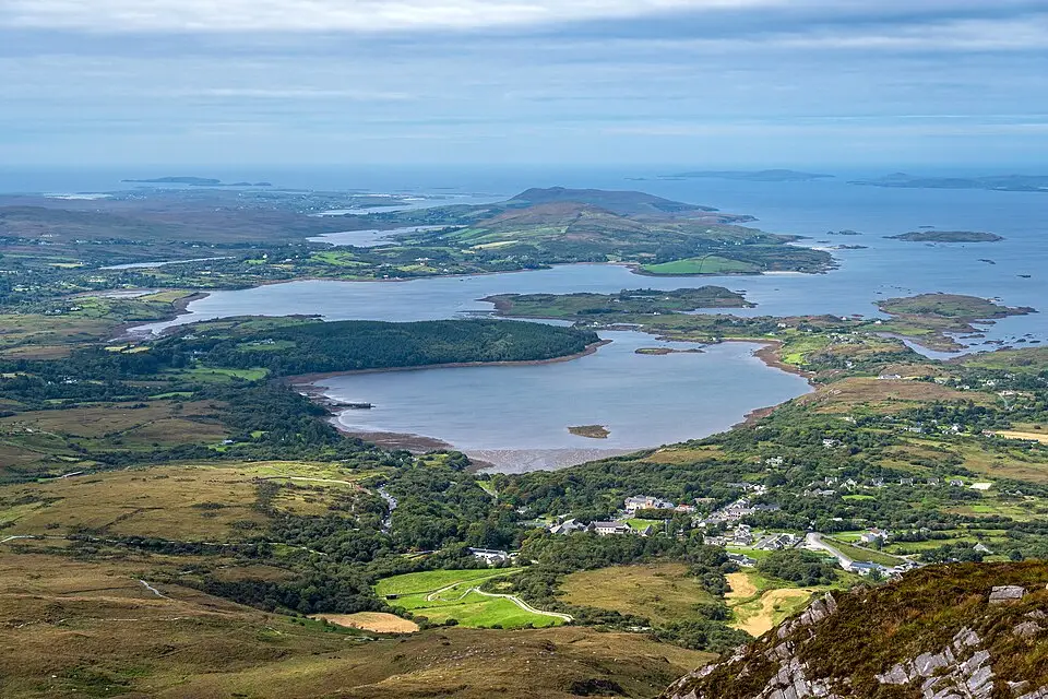 Stimmungsvolle Reiseansicht aus Irland für Busreise Irland mit Reiseleitung – Route & Leistungen