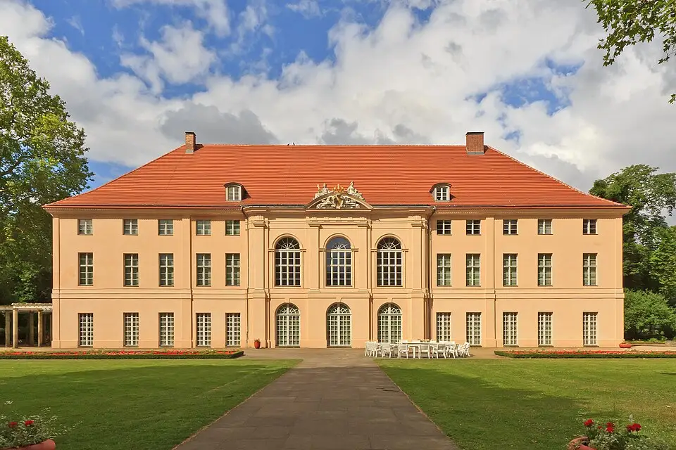 Authentischer Reisemoment in Berlin – passend zu Busreise Berlin ab Frankfurt – Route & Leistungen
