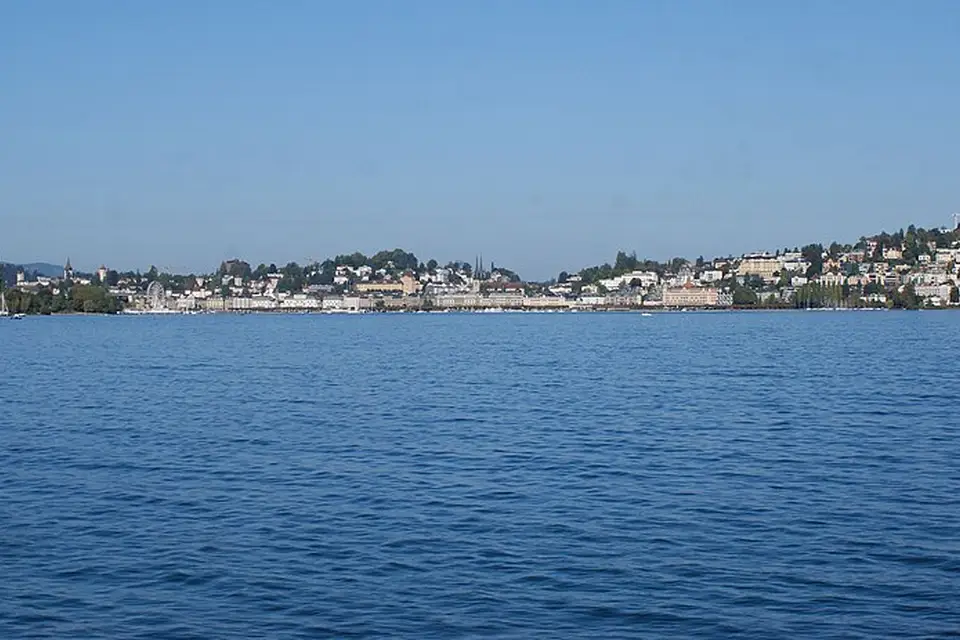 Landschaft und Sehenswürdigkeiten in Vierwaldstättersee für Busreise Vierwaldstättersee ab Stuttgart – Tipps zur Auswahl