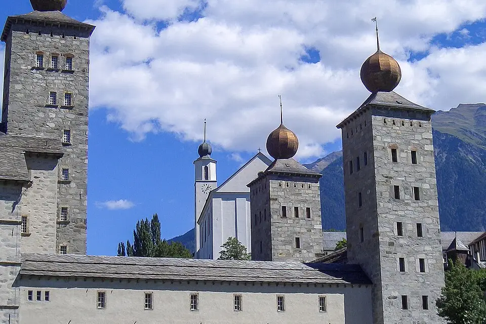 Authentischer Reisemoment in Wallis – passend zu Busreise Wallis mit Schifffahrt – Reiseguide