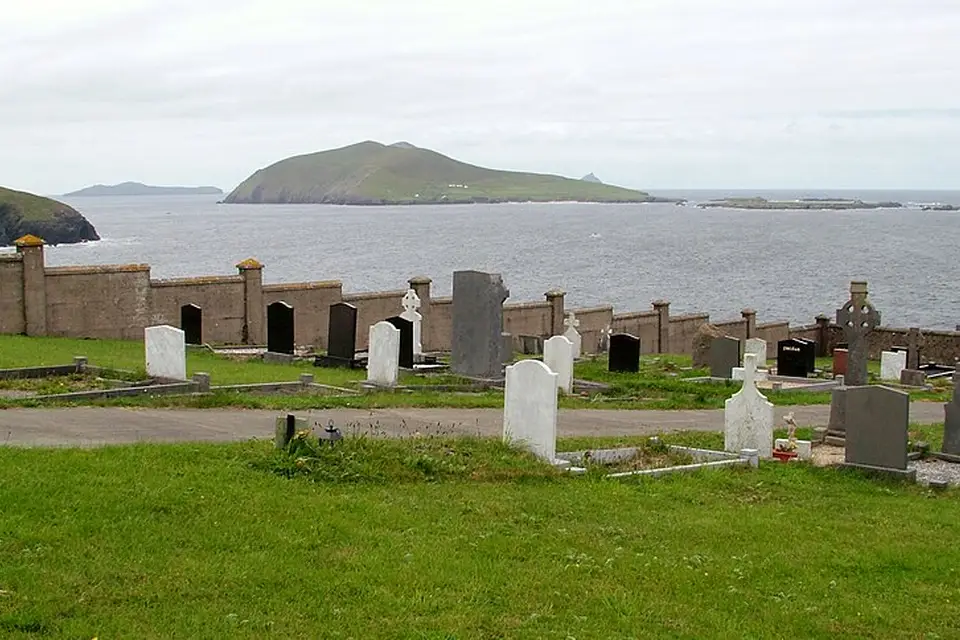 Stimmungsvolle Reiseansicht aus Irland für Busreise Irland übers Wochenende – Dauer & Komfort