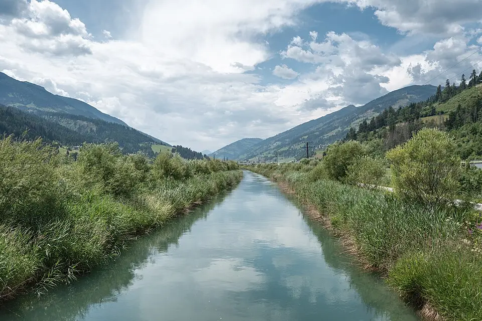 Landschaft und Sehenswürdigkeiten in Tirol für Busreise Tirol mit Schifffahrt – Reisecheck