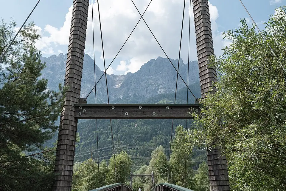 Landschaft und Sehenswürdigkeiten in Tirol für Busreise Tirol Angebote vergleichen – Route & Leistungen