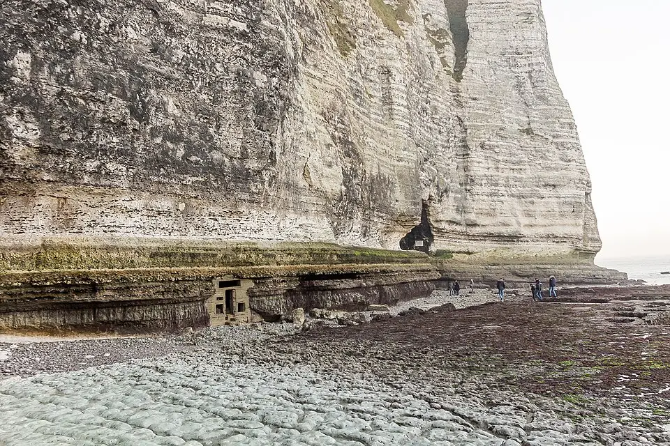 Stimmungsvolle Reiseansicht aus Normandie für Busreise Normandie 10 Tage – Dauer & Komfort