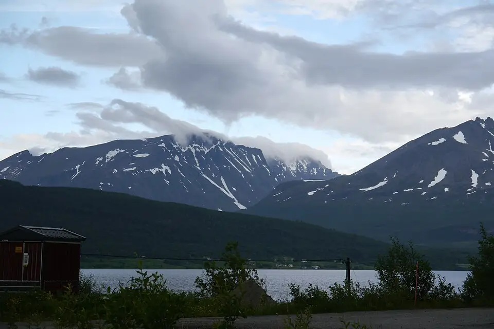 Landschaft und Sehenswürdigkeiten in Nordkap für Barrierearme Busreise Nordkap – Dauer & Komfort