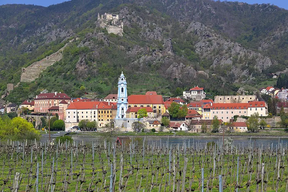 Landschaft und Sehenswürdigkeiten in Wachau für Busreise Wachau für Senioren – Dauer & Komfort