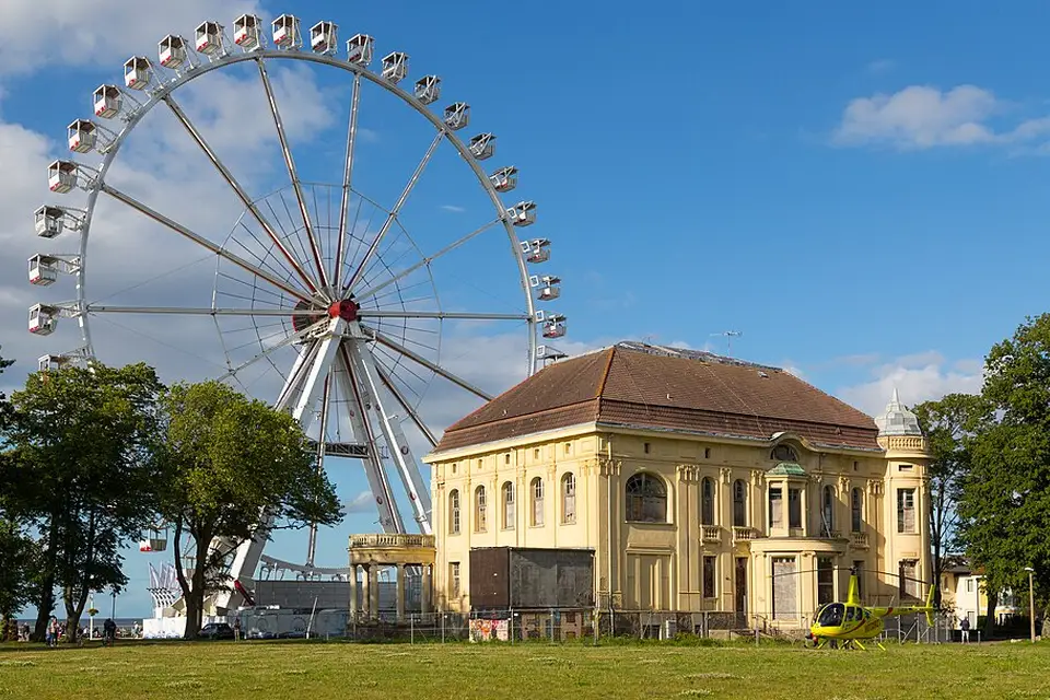 Authentischer Reisemoment in Ostsee – passend zu Busreise Ostsee mit viel Freizeit – Tipps zur Auswahl