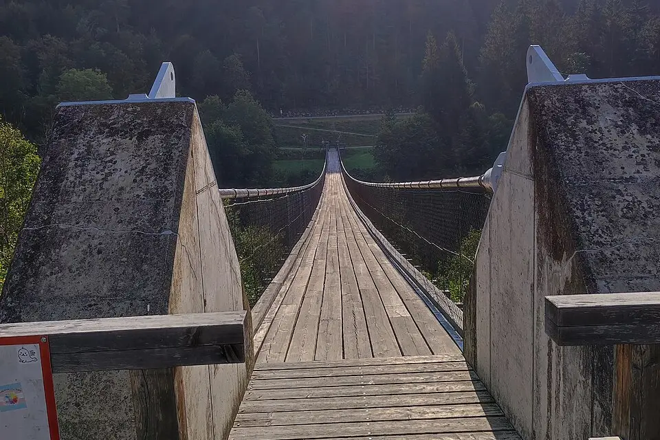 Stimmungsvolle Reiseansicht aus Kärnten für Busreise Kärnten mit Halbpension – Reisecheck