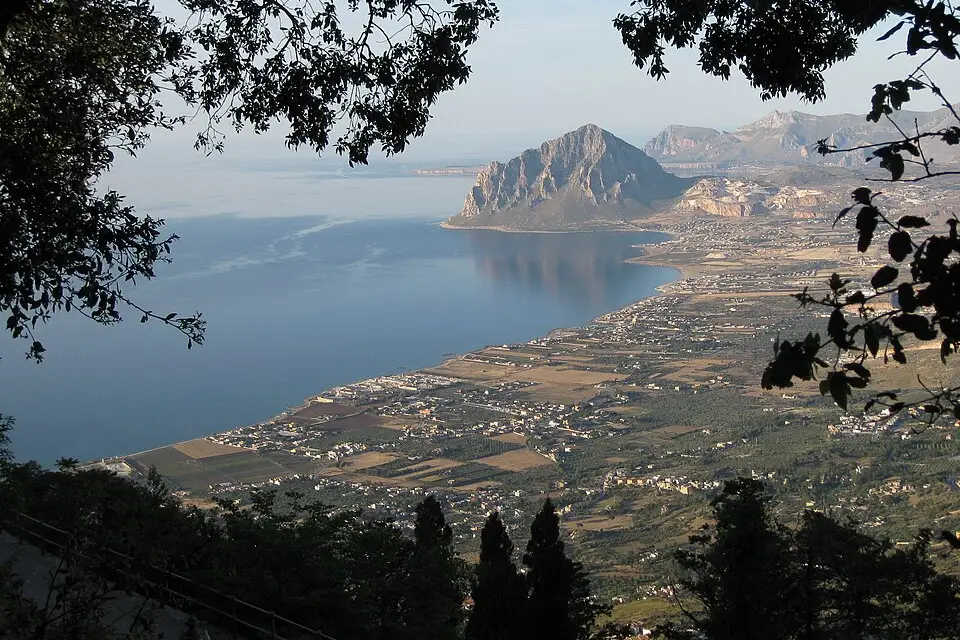 Landschaft und Sehenswürdigkeiten in Sizilien für Busreise Sizilien mit Schifffahrt – ehrlich eingeordnet
