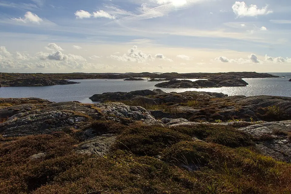 Stimmungsvolle Reiseansicht aus Südschweden für Wellnessreise Südschweden mit dem Bus – Tipps zur Auswahl