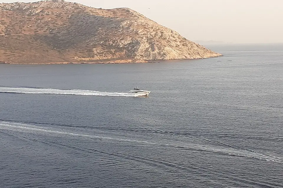 Landschaft und Sehenswürdigkeiten in Athen für Vereinsreise Athen mit dem Bus – Reiseguide