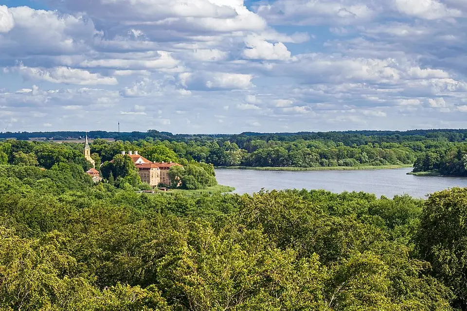 Landschaft und Sehenswürdigkeiten in Mecklenburgischen Seenplatte für Busreise Mecklenburgische Seenplatte ohne Nachtfahrt – Reiseguide