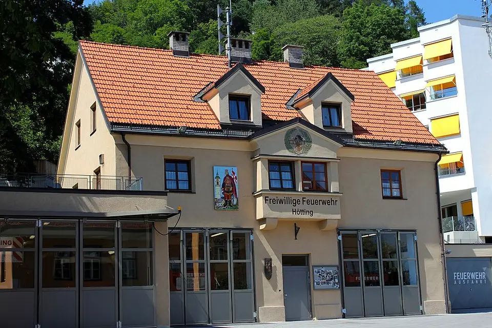 Authentischer Reisemoment in Tirol – passend zu Busreise Tirol ab Berlin – Tipps zur Auswahl