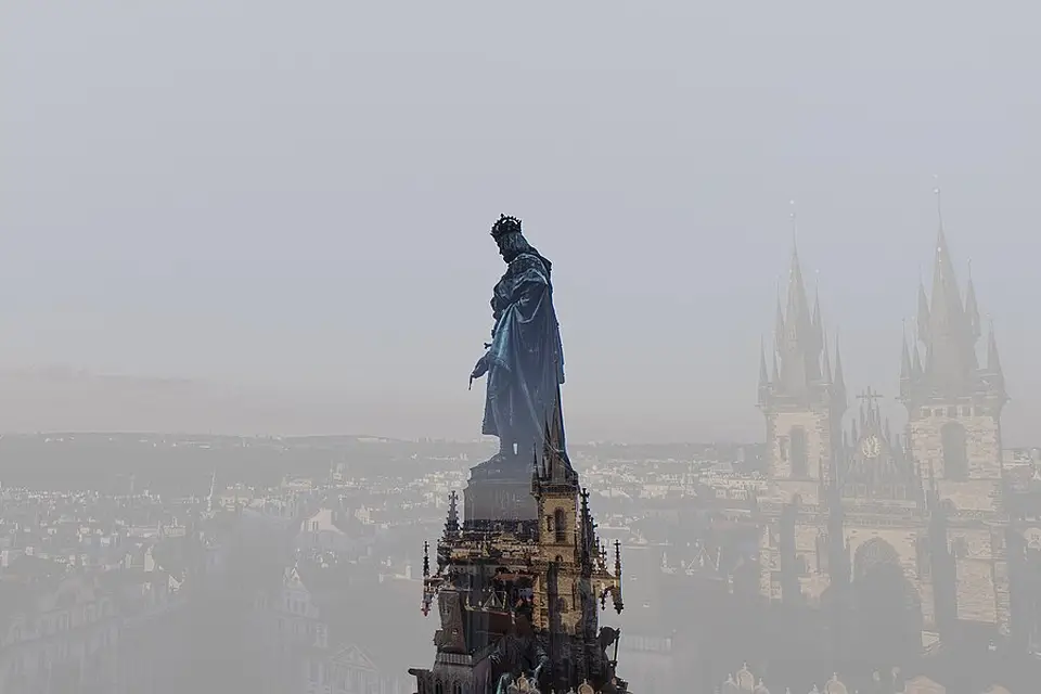 Landschaft und Sehenswürdigkeiten in Prag für Busreise Prag mit Halbpension – Dauer & Komfort
