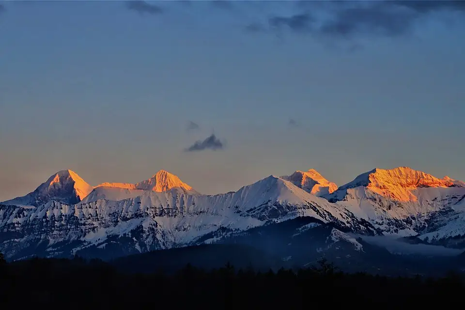 Authentischer Reisemoment in Berner Oberland – passend zu Kulturreise Berner Oberland mit dem Bus – Dauer & Komfort