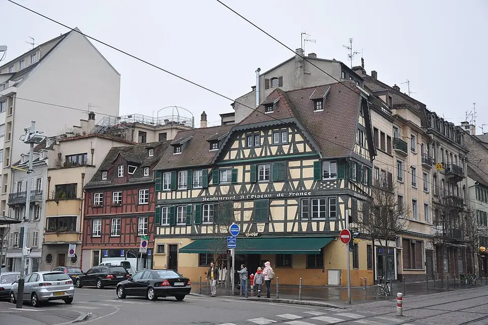 Stimmungsvolle Reiseansicht aus Elsass für Busreise Elsass ab NRW – Reiseguide
