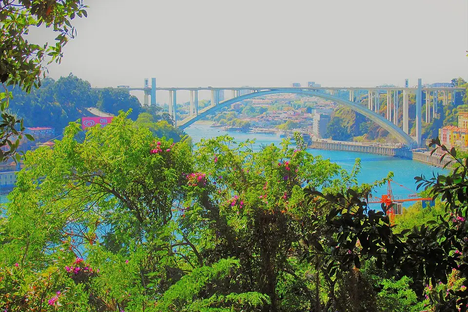 Landschaft und Sehenswürdigkeiten in Portugal Rundreise für Gruppenreise Portugal mit dem Bus – Route & Leistungen