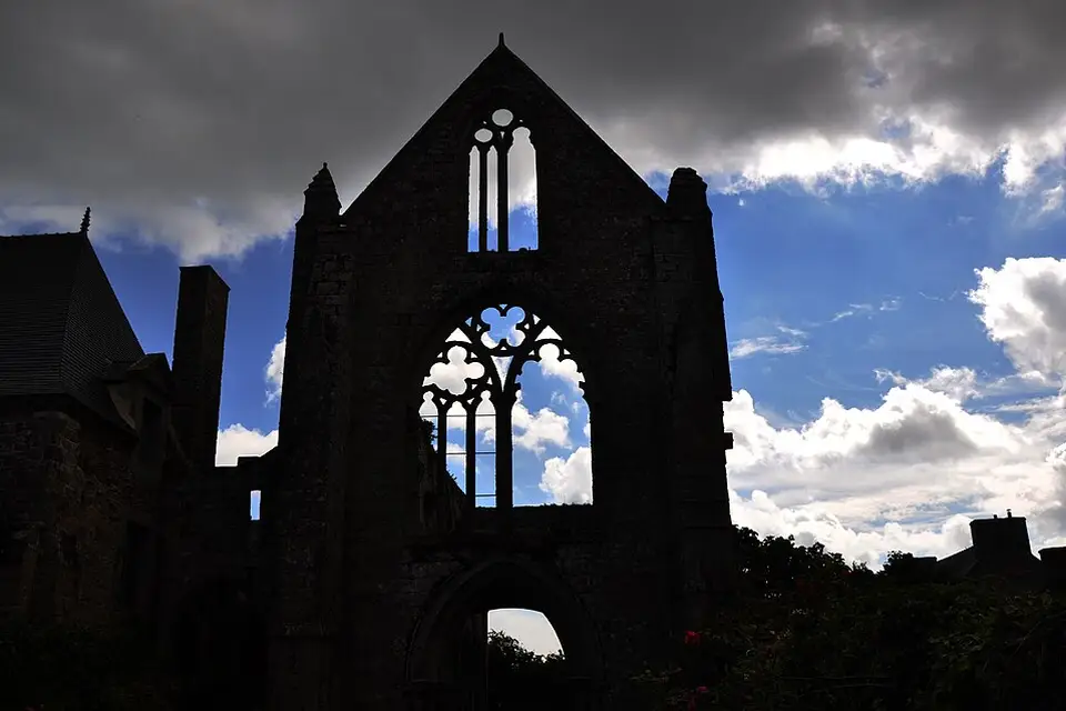 Landschaft und Sehenswürdigkeiten in Bretagne für Busreise Bretagne für Alleinreisende – Reisecheck