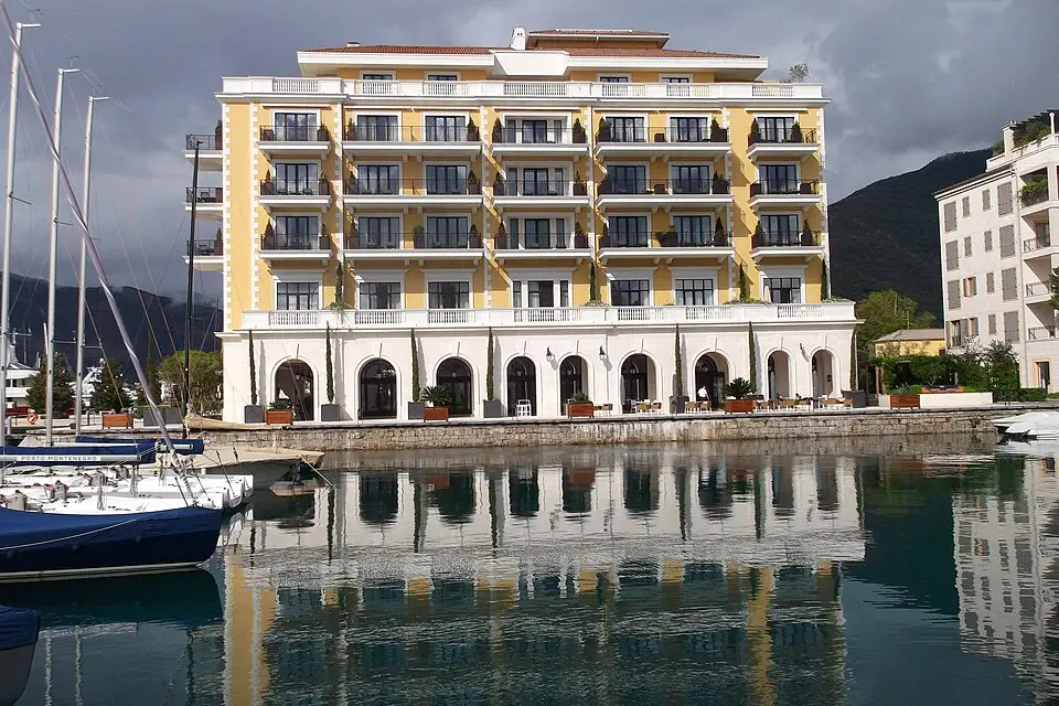 Authentischer Reisemoment in Montenegro – passend zu Naturreise Montenegro mit dem Bus – ehrlich eingeordnet