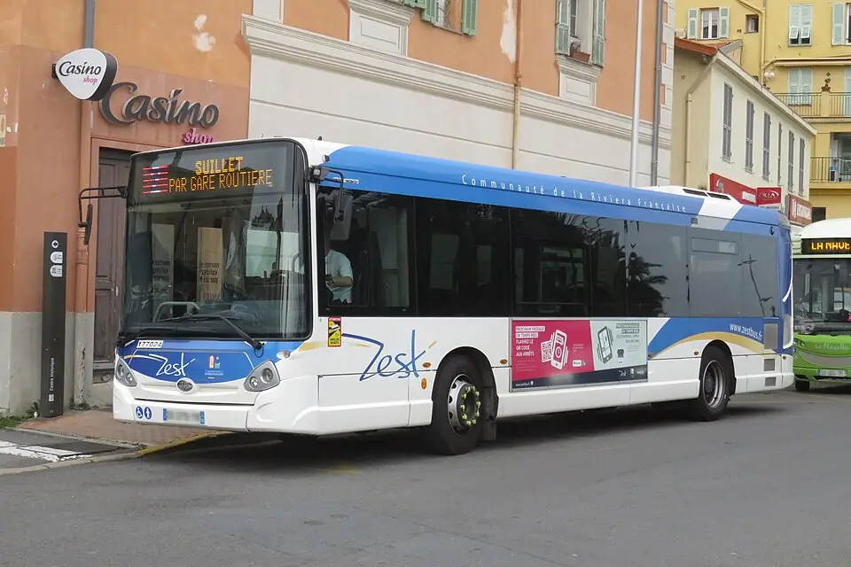 Authentischer Reisemoment in Côte d’Azur – passend zu Panoramareise Côte d’Azur mit dem Bus – Dauer & Komfort
