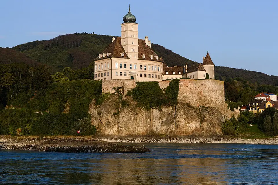 Authentischer Reisemoment in Wachau – passend zu Busreise Wachau ab Hamburg – Route & Leistungen