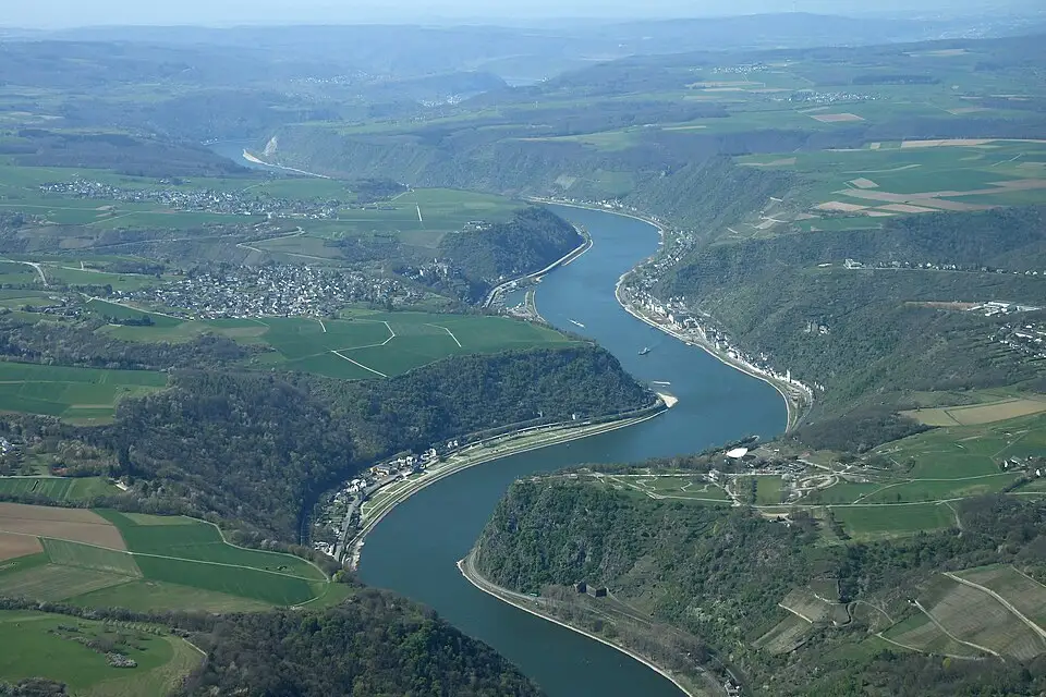 Landschaft und Sehenswürdigkeiten in Rhein für Busreise Romantischer Rhein ab Stuttgart – Dauer & Komfort